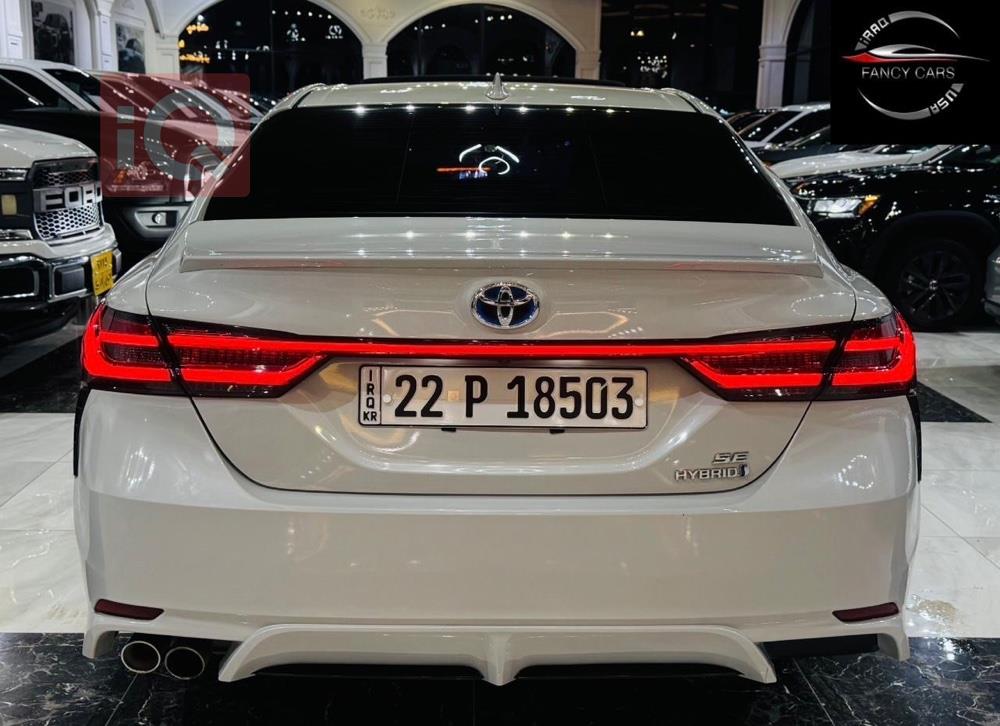 تۆیۆتا کامری